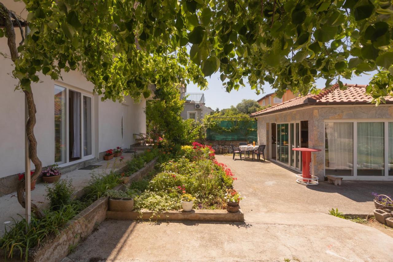 Ferienwohnung Mara Šibenik Exterior foto